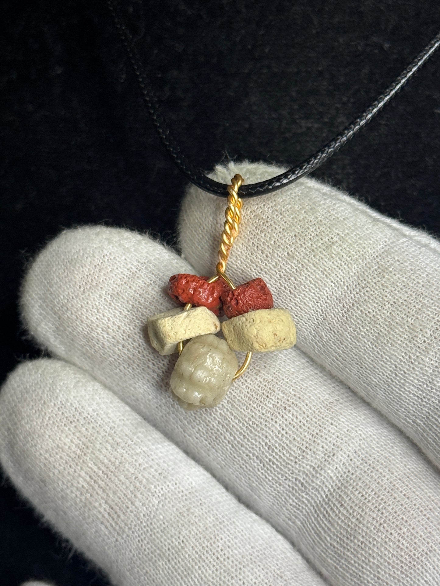 Ancient Egyptian Fainece and Stone Bead Necklace : (Roman Period, 1550 B.C.-332A.D.)