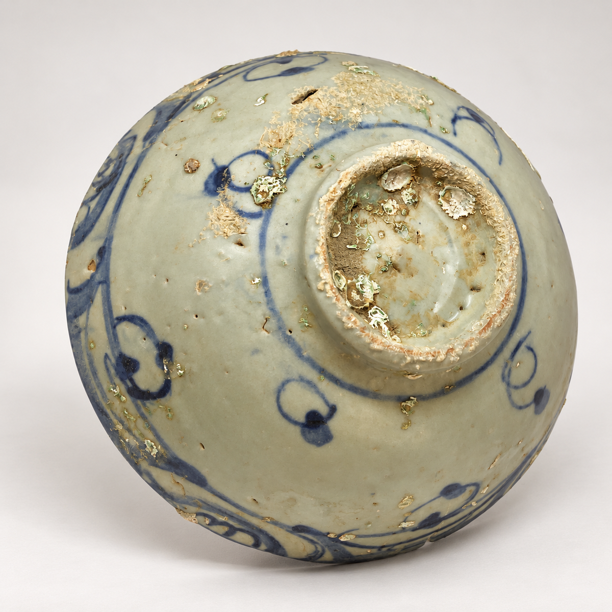 Shipwreck Nguyễn Dynasty Blue-and-White Porcelain Bowl with Floral Motif — ca. Early 19th Century