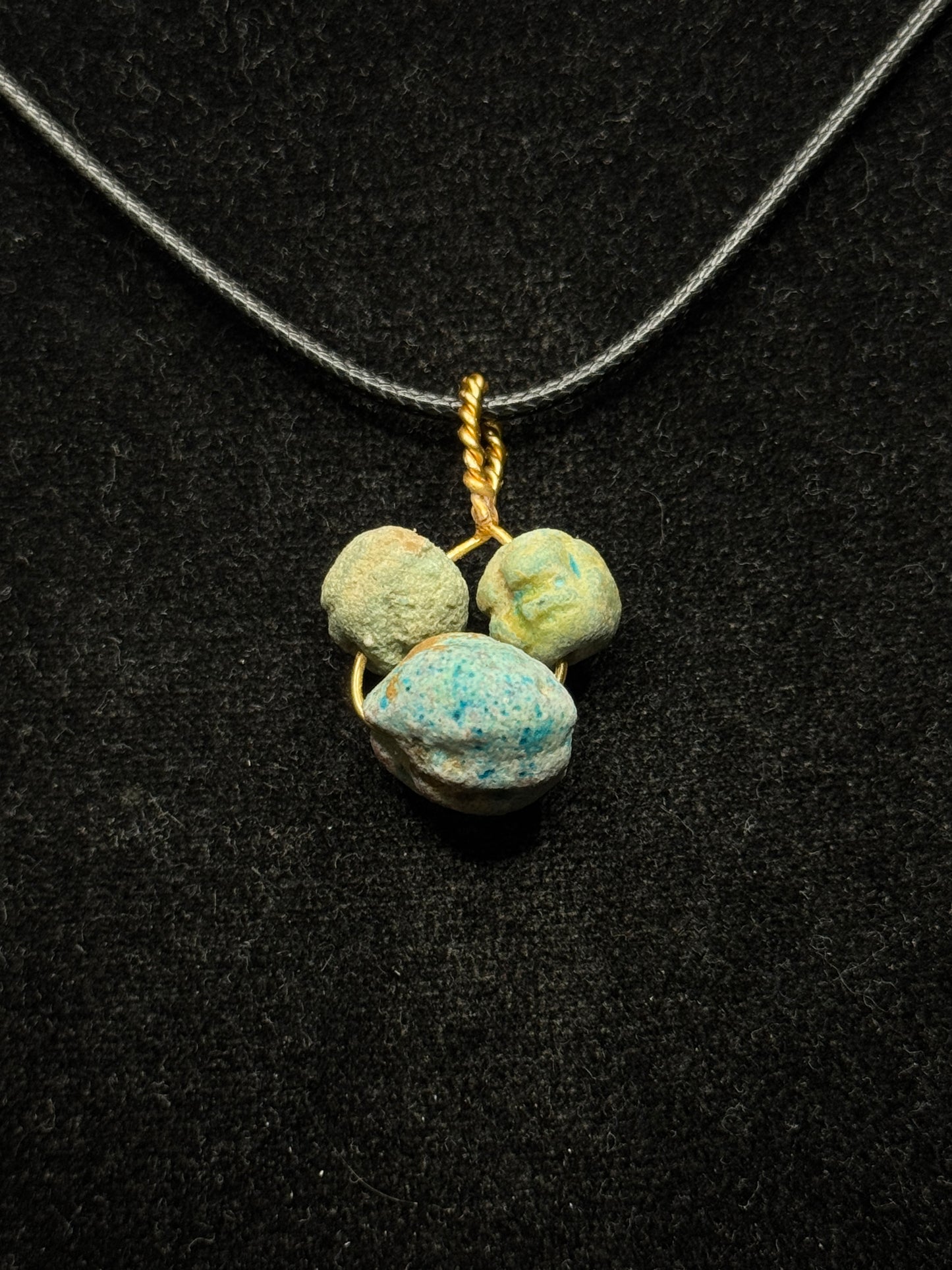 Faience Ancient Egyptian Turquoise Amulet – Mounted as a Modern Necklace – ca. 1st Millennium BC (No reserve price)