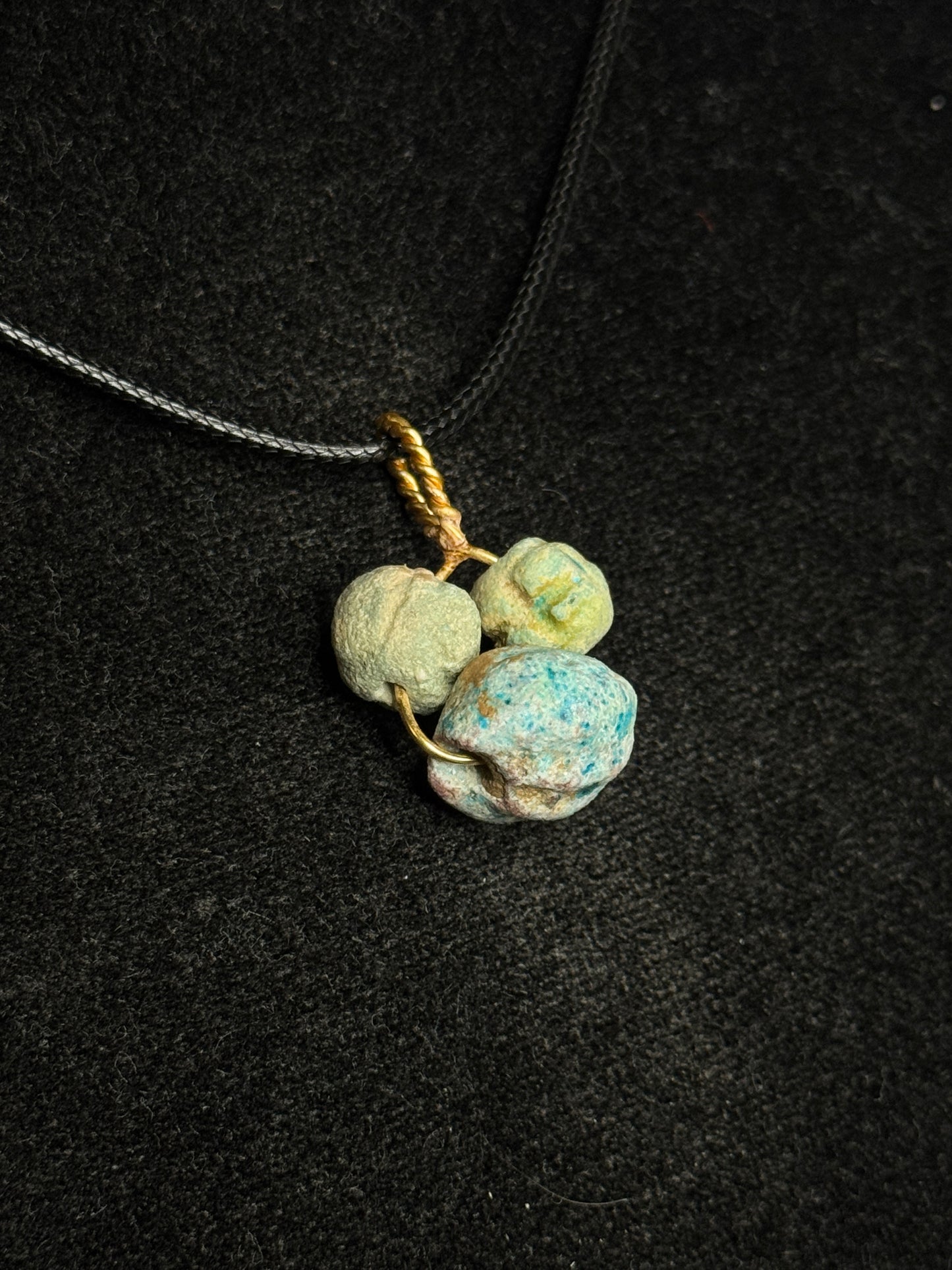 Faience Ancient Egyptian Turquoise Amulet – Mounted as a Modern Necklace – ca. 1st Millennium BC (No reserve price)